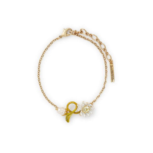 Les Nereides White And Green Daisy Fine Bracelet With Mother Of Pearl Bead