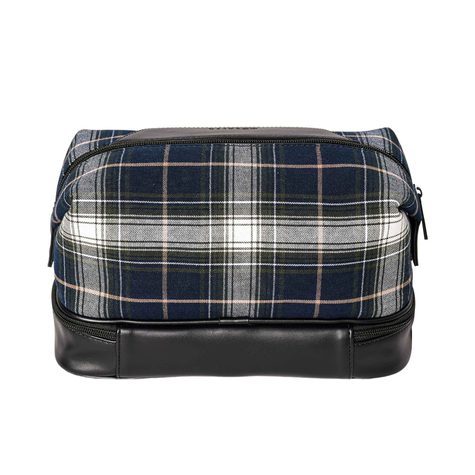 MOSAFER SCOTT MENS TOILETRIES