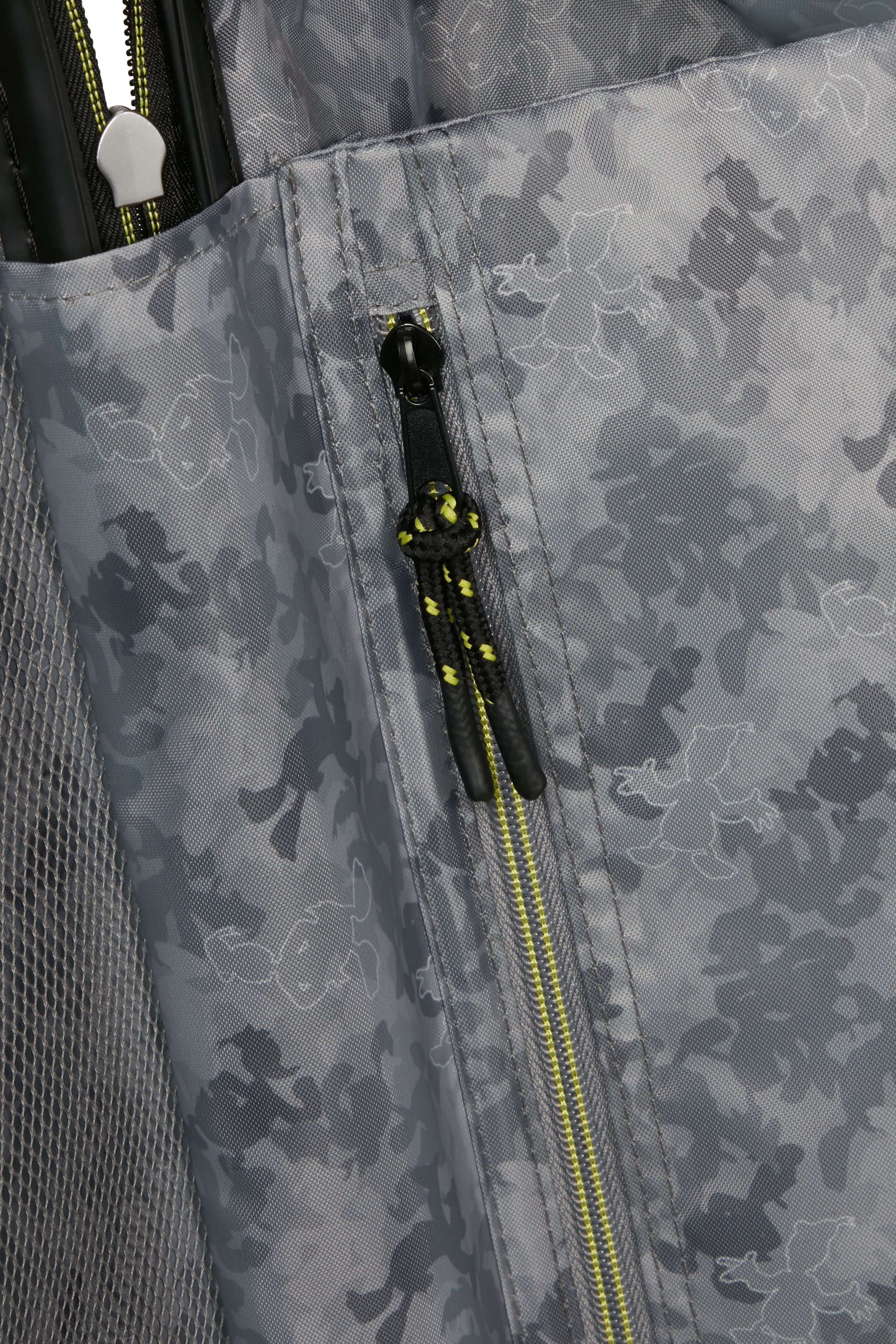 AMERICAN TOURISTER DISNEY DONALD DUCK LUGGAGE